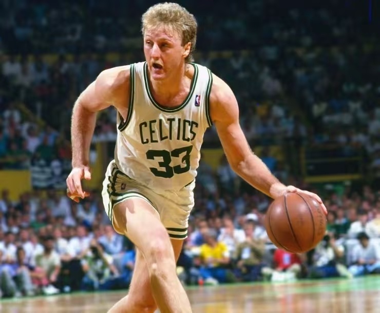 许多女性在 许多女性在