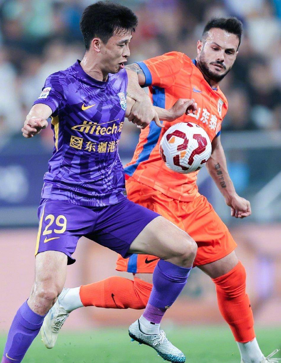 了两位球员 了两位球员